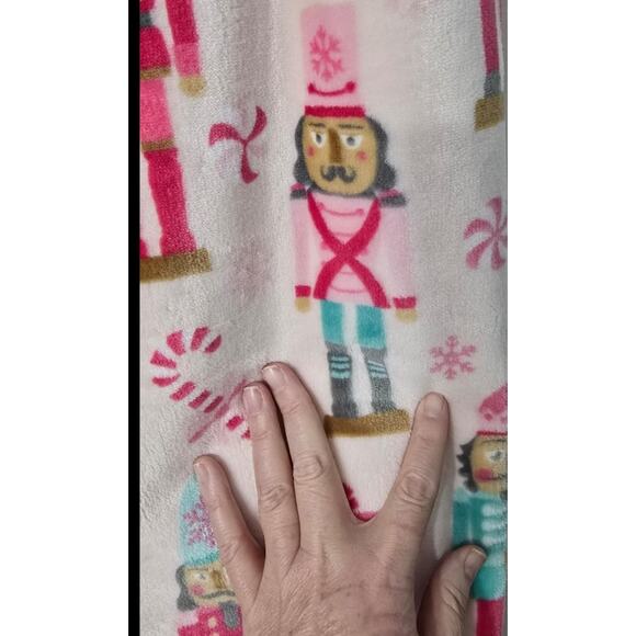 Deco Christmas Nutcracker Pink Plush Throw 50x70 NWT - Picture 4 of 4